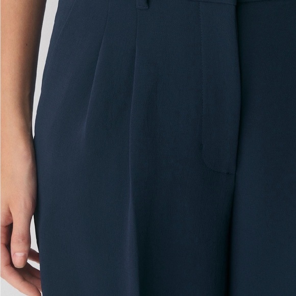 Aritzia Vintage Navy Wide-Leg Pleated Trousers - Picture 3 of 9